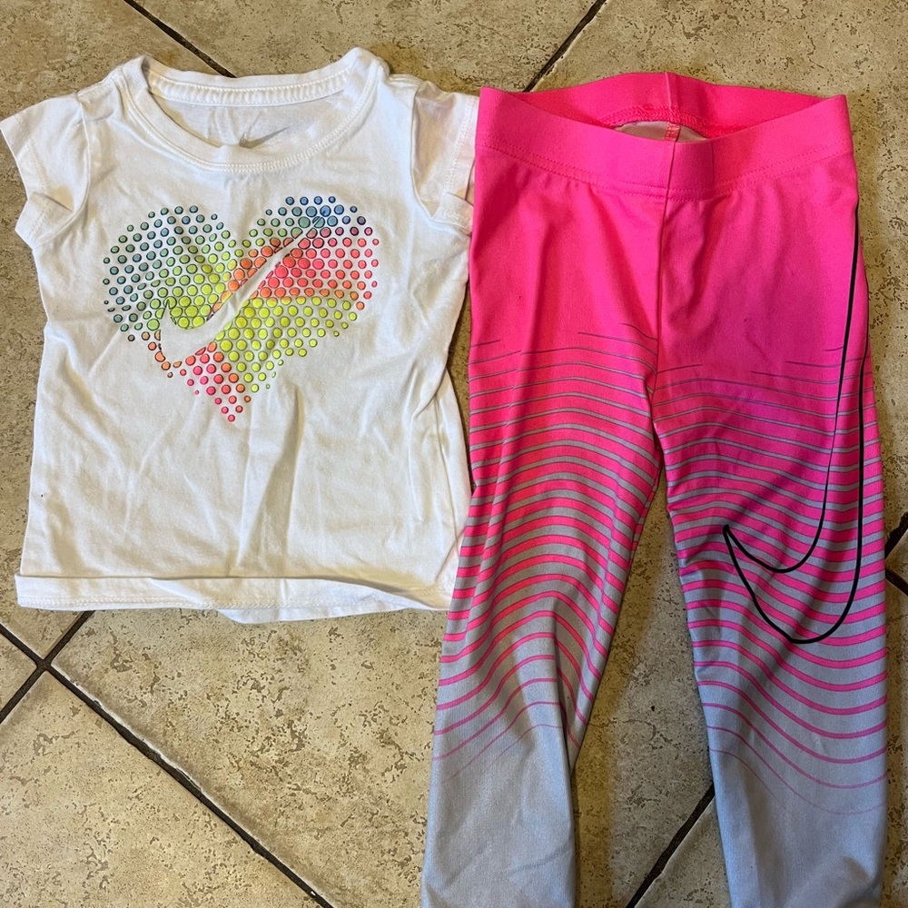 Nike tee shirt and leggings set